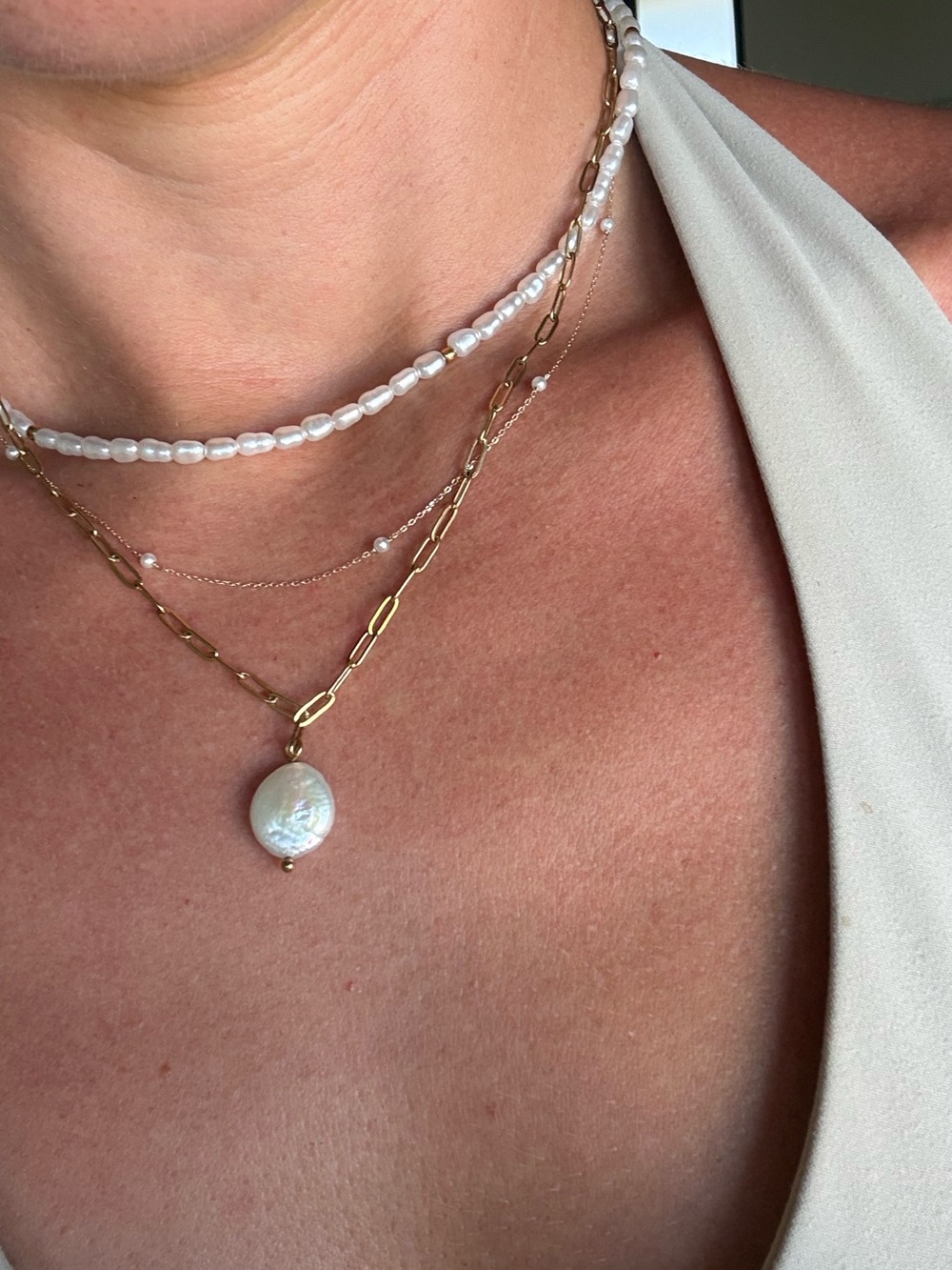 Layered Pearl and Gold Necklace Set - White/Gold